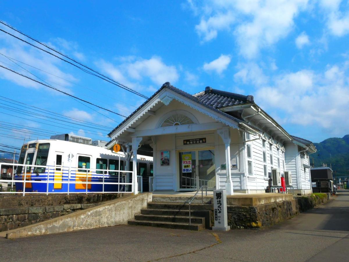 駅前宿舎 禪 Shared House Zen Eiheiji Экстерьер фото